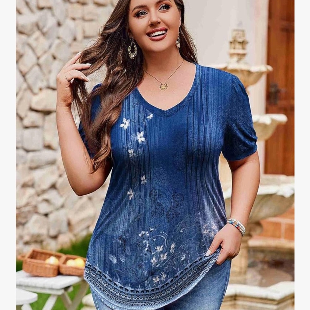 Blue Floral V-Neck Short Sleeve Top